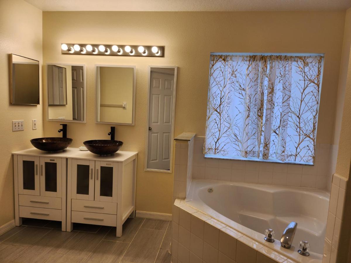 Fully Renovated, Quiet, Spacious Disney Themed Pool Home With Office Киссимми Экстерьер фото
